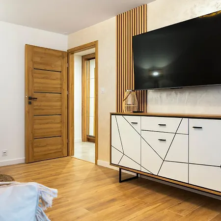 شقة Mieszkanie Jagiellonska Kladka Przy Morzu I Pkp كولوبرزيغ